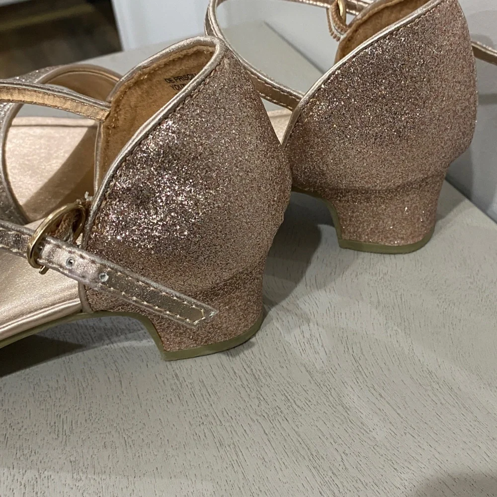 Chic Rose Gold Girls Sparkly Dress Shoes with Ankle Strap - Girls Size 6 NWT